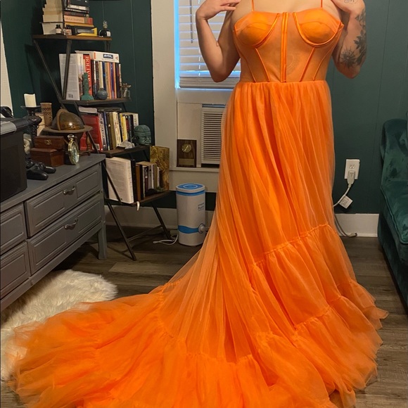 Beautiful Orange Gown - Picture 4 of 6